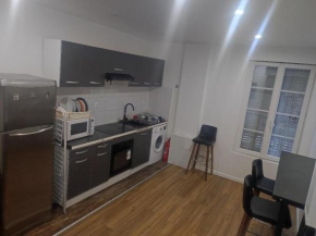 TRES BEL APPARTEMENT AUX PIEDS DE LA GARe